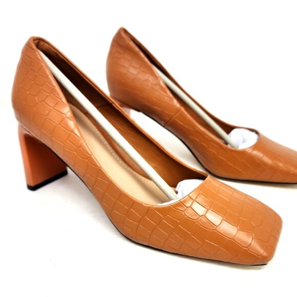 New Brown Tan Pumps Heels Block Heel 725  Office Work Interview Size 7 - Picture 1 of 8